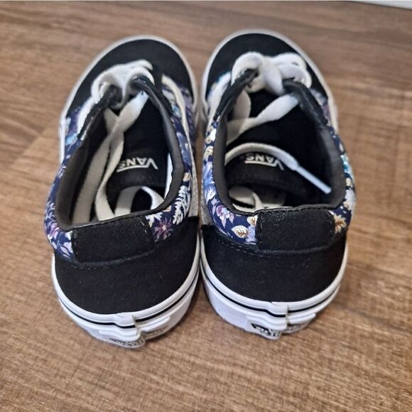 Vans Girls Moody Floral Purple/Black Sneakers NWT Size 1 - Picture 3 of 4